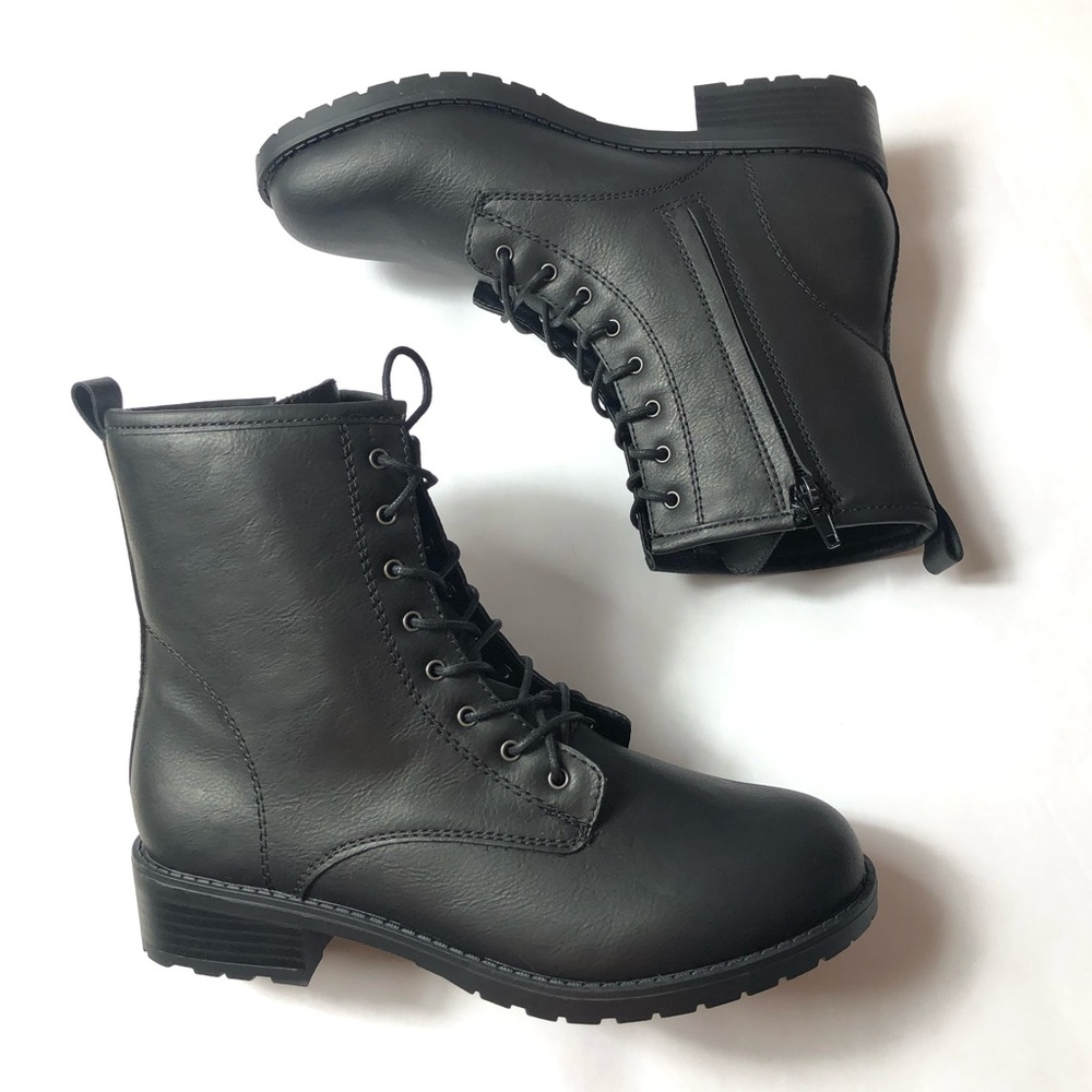 Nest Lace-Up Women’s Combat Boots